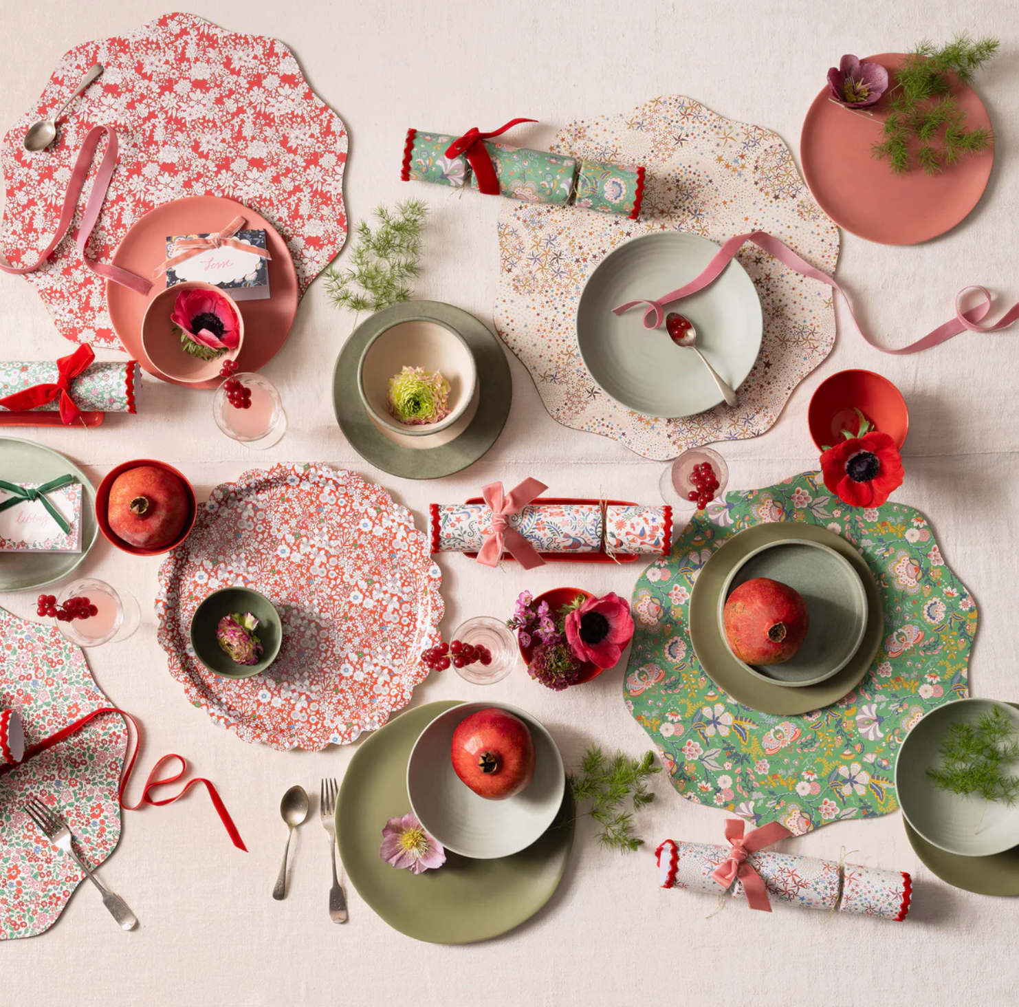 Meri Meri x Liberty Velvet Bow Crackers Set