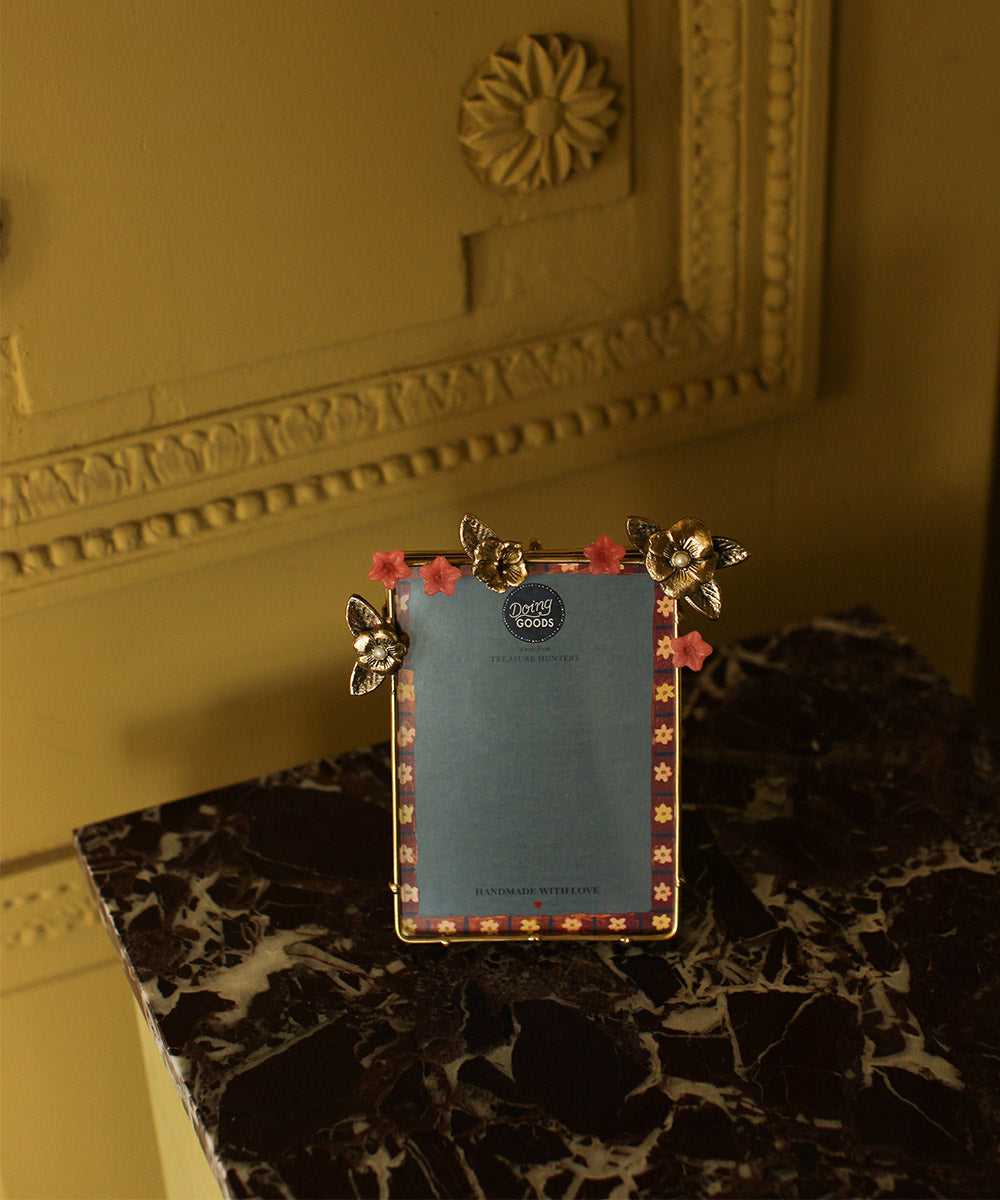 Amber Flower Frame