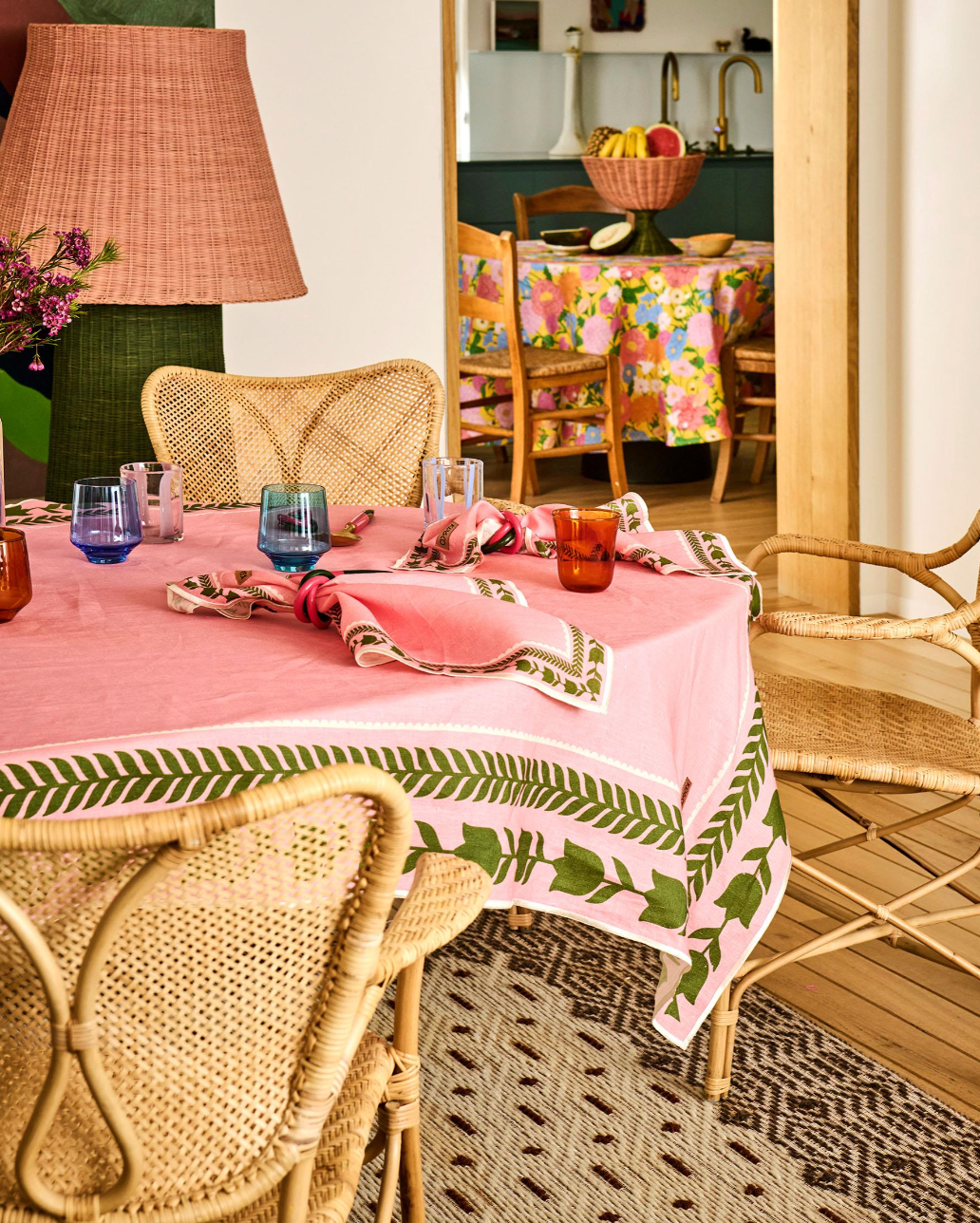 Flower Chain Table Cloth