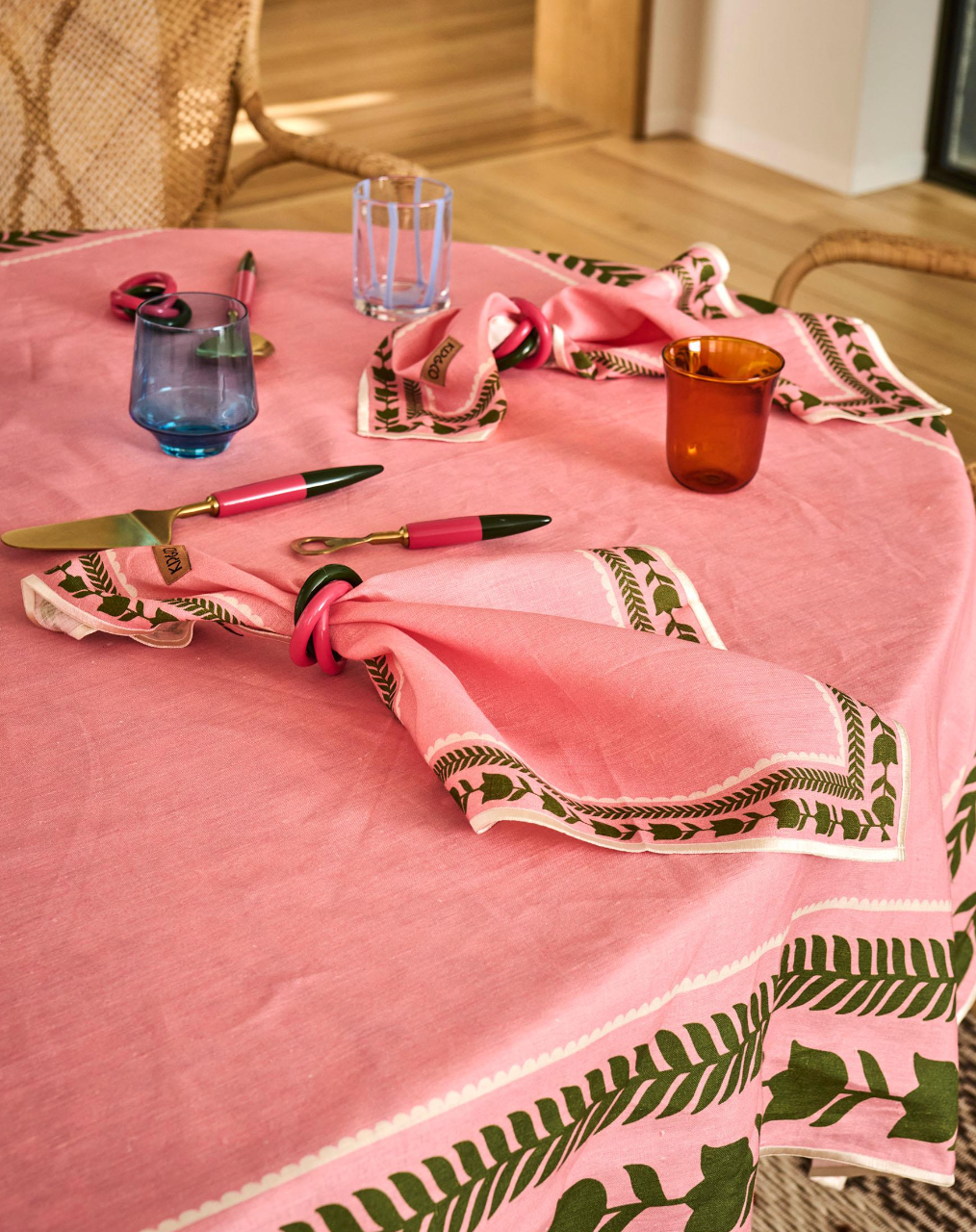 Flower Chain Table Cloth