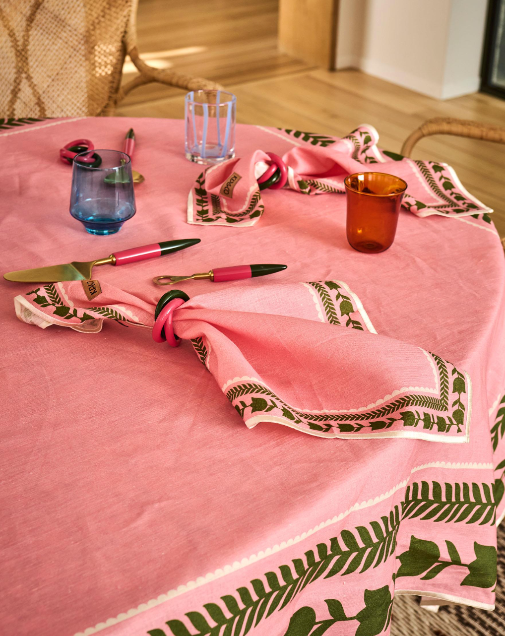 Flower Chain Napkins Set of 4