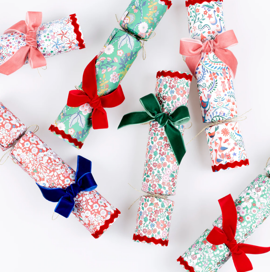 Meri Meri x Liberty Velvet Bow Crackers Set