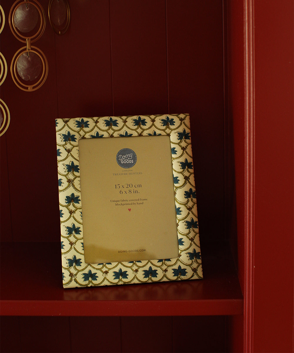 Faina Photo Frame