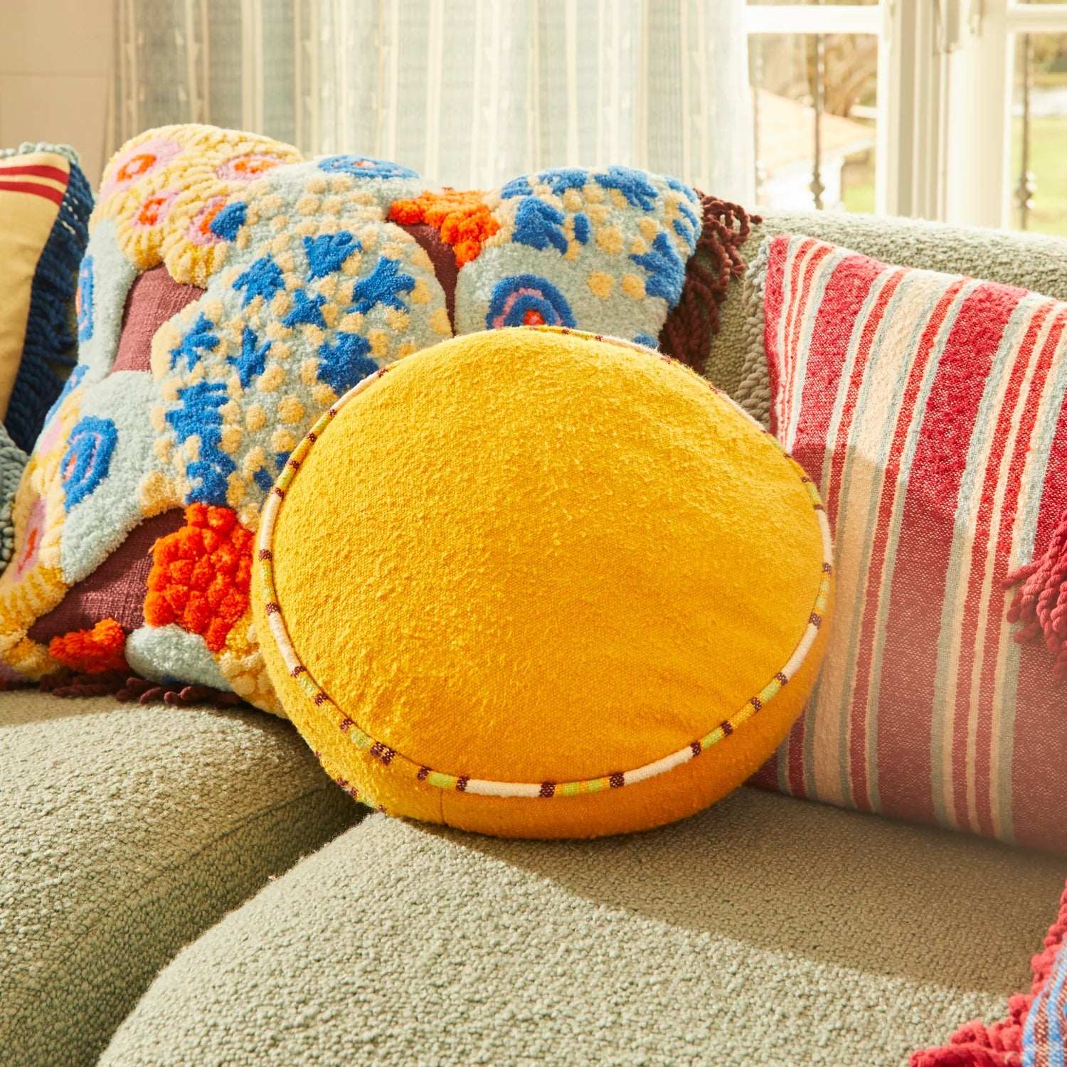 Dune Round cushion