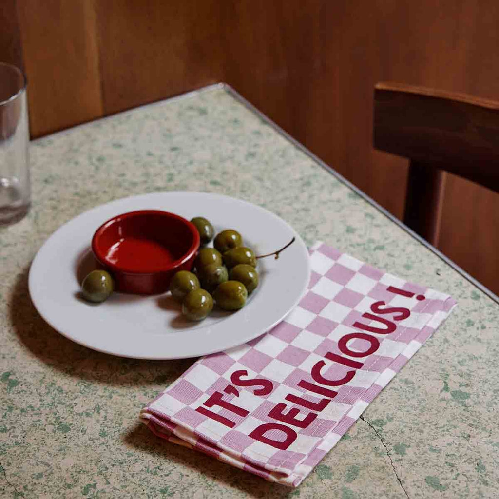IT'S DELICIOUS ! Set of 2 Napkins